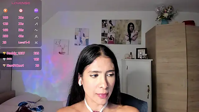 Snapshot of VEROSlen- chatting on February 3, 2026, 6:40 am VEROSlen- online show from February 3, 2026, 6:40 am