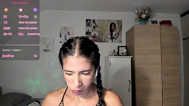 Snapshot of VEROSlen- chatting on February 19, 2026, 3:24 am VEROSlen- online show from February 19, 2026, 3:24 am