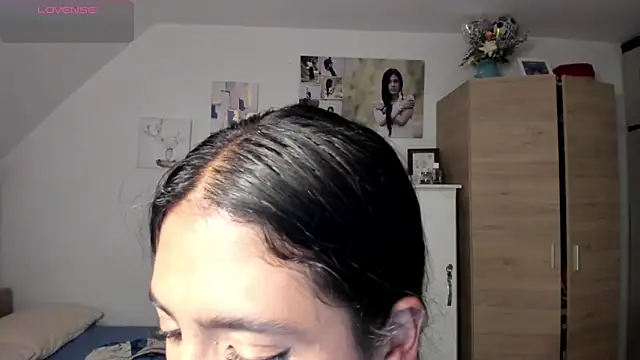 Snapshot of VEROSlen- chatting on March 3, 2026, 2:39 am VEROSlen- online show from March 3, 2026, 2:39 am