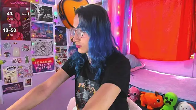 Elis-Darling online show from July 21, 2026, 7:49 pm