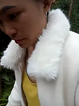 Snapshot of Girl_cutee chatting on February 18, 2026, 11:06 am Girl cutee online show from February 18, 2026, 11:06 am