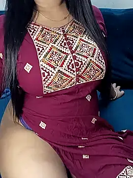 Snapshot of SSiya- chatting on July 11, 2026, 6:10 pm SSiya- online show from July 11, 2026, 6:10 pm
