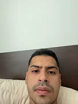 HotWhisper22 online show from December 19, 2025, 4:03 pm