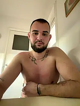 LunaFoxTip online show from January 10, 2026, 4:42 pm