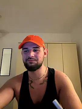 LunaFoxTip online show from January 11, 2026, 7:52 pm