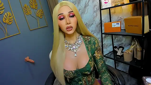 CelinaWintour online show from March 21, 2026, 2:49 am