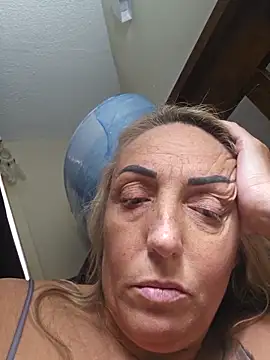 theblondecocklover online show from April 4, 2026, 7:17 am