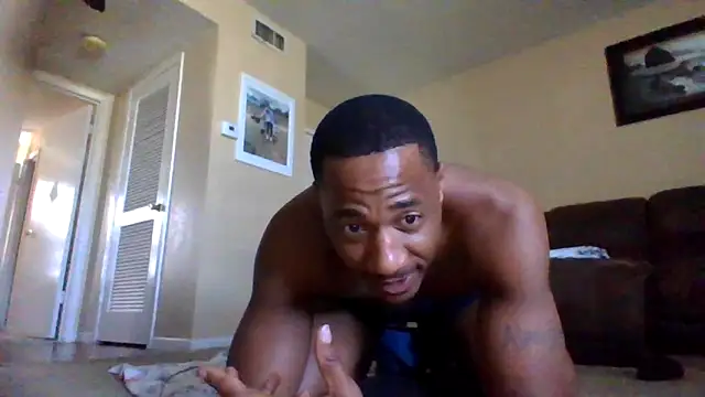 Snapshot of KingDes55 chatting on May 24, 2026, 9:53 pm KingDes55 online show from May 24, 2026, 9:53 pm
