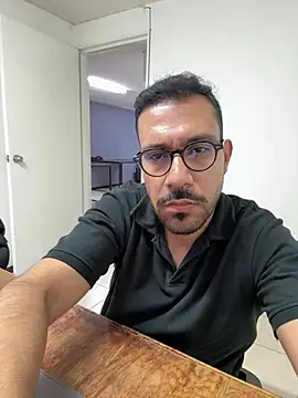 Snapshot of AdrianGarcia89 chatting on May 19, 2026, 1:11 am AdrianGarcia89 online show from May 19, 2026, 1:11 am
