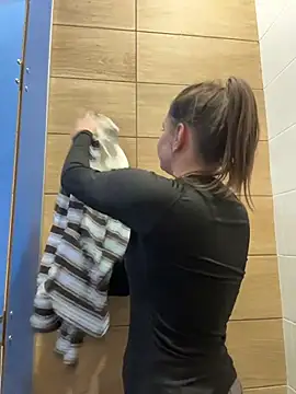 Niki Hug online show from January 11, 2026, 10:20 am