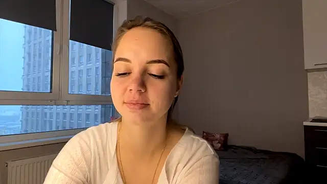 AliceQueenGirl online show from January 9, 2026, 12:41 pm