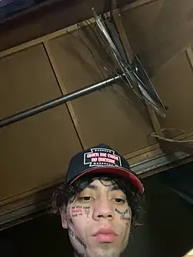 Snapshot of baby_young chatting on December 18, 2025, 4:18 am baby young online show from December 18, 2025, 4:18 am