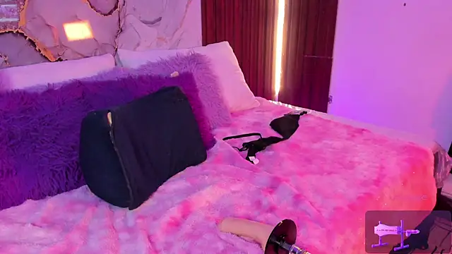 isabellagiirl online show from January 13, 2026, 8:25 pm