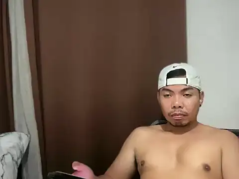 chubbybear 08 online show from March 4, 2026, 4:24 pm