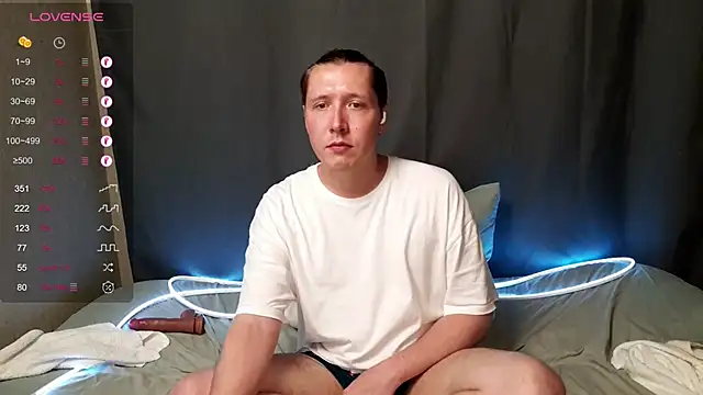 NakedIsaac online show from June 17, 2026, 8:54 pm