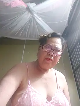 Snapshot of cuncon7700 chatting on April 7, 2026, 10:53 pm cuncon7700 online show from April 7, 2026, 10:53 pm