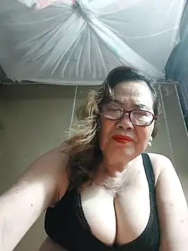 Snapshot of cuncon7700 chatting on April 8, 2026, 1:11 pm cuncon7700 online show from April 8, 2026, 1:11 pm