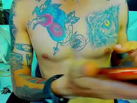 Boy tatto77 online show from June 12, 2026, 12:37 pm