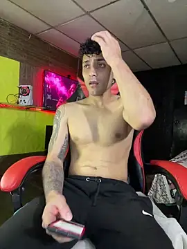 JustynAle2025 online show from January 17, 2026, 10:57 pm