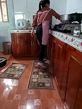 Snapshot of Sweet-Berryy chatting on February 10, 2026, 2:37 am Sweet-Berryy online show from February 10, 2026, 2:37 am