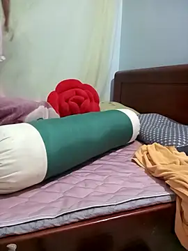 Snapshot of Sweet-Berryy chatting on March 26, 2026, 12:28 am Sweet-Berryy online show from March 26, 2026, 12:28 am