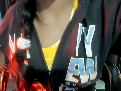 Snapshot of Priya_Sengar chatting on January 8, 2026, 6:43 pm Priya Sengar online show from January 8, 2026, 6:43 pm