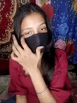 Snapshot of Surbhi-dixit chatting on February 3, 2026, 6:35 pm Surbhi-dixit online show from February 3, 2026, 6:35 pm