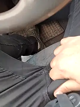 BHugo85269 online show from February 16, 2026, 8:43 am