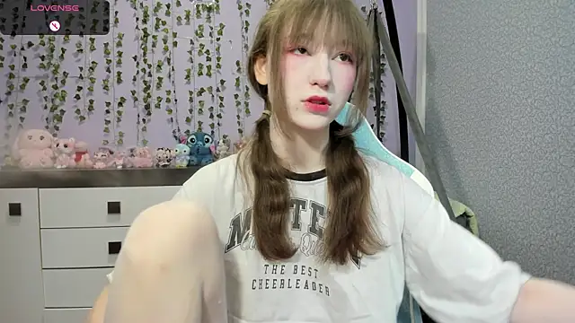 Yoonhee ki online show from July 6, 2026, 2:03 pm