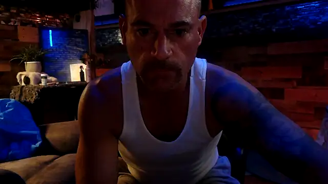 MISTERANDDEMI online show from May 8, 2026, 9:58 am