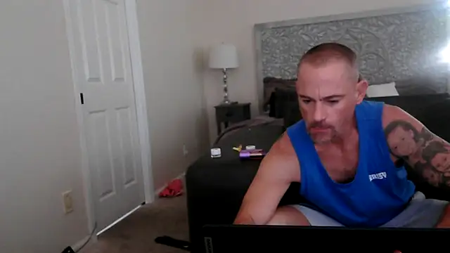 Snapshot of MISTERANDDEMI chatting on June 18, 2026, 12:55 am MISTERANDDEMI online show from June 18, 2026, 12:55 am