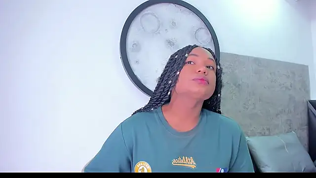 Snapshot of Harmony-01 chatting on February 17, 2026, 7:31 pm Harmony-01 online show from February 17, 2026, 7:31 pm