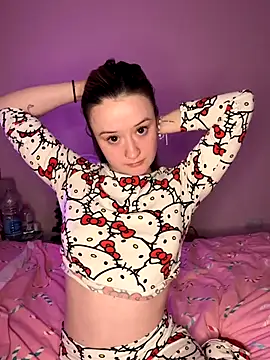 Snapshot of LilyLuck_ chatting on December 22, 2025, 12:29 am LilyLuck online show from December 22, 2025, 12:29 am