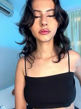 Snapshot of Zoe_mrl chatting on January 16, 2026, 12:31 pm Zoe mrl online show from January 16, 2026, 12:31 pm