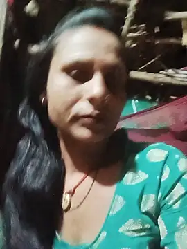 Cuty priti online show from May 23, 2026, 8:35 pm