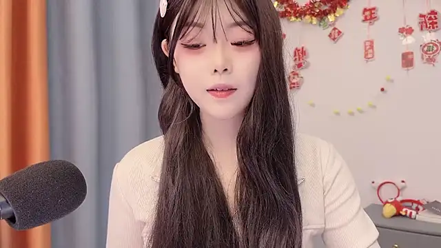 Snapshot of smalldaisy chatting on March 6, 2026, 2:19 am smalldaisy online show from March 6, 2026, 2:19 am