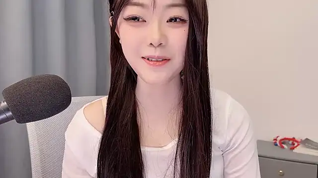 Snapshot of smalldaisy chatting on March 27, 2026, 2:50 am smalldaisy online show from March 27, 2026, 2:50 am