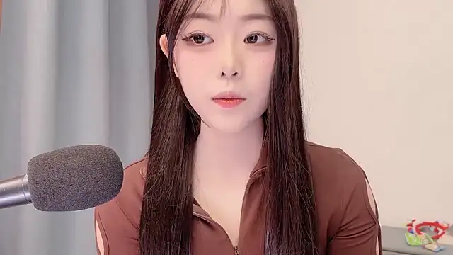 Snapshot of smalldaisy chatting on March 30, 2026, 2:45 am smalldaisy online show from March 30, 2026, 2:45 am