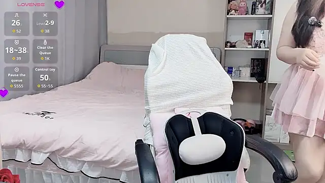 Snapshot of Ogravity_ chatting on March 3, 2026, 2:34 pm Ogravity online show from March 3, 2026, 2:34 pm