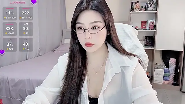 Snapshot of Ogravity_ chatting on April 1, 2026, 8:15 am Ogravity online show from April 1, 2026, 8:15 am