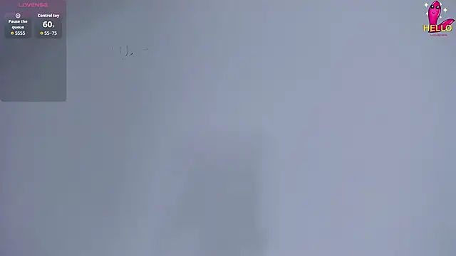 ManuelaEvans  online show from April 4, 2026, 8:28 pm