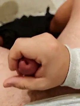 Snapshot of RimmingPussy24 chatting on February 9, 2026, 8:29 am RimmingPussy24 online show from February 9, 2026, 8:29 am