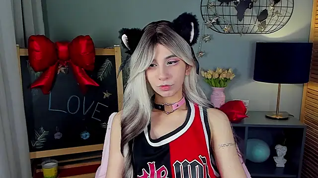 lesilos online show from February 16, 2026, 1:24 am