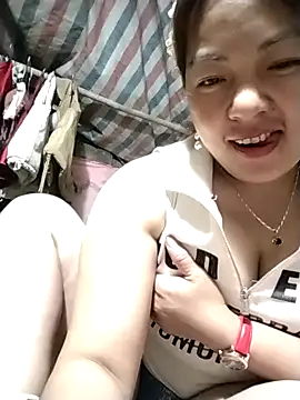 Lucky cutee online show from February 17, 2026, 1:02 am