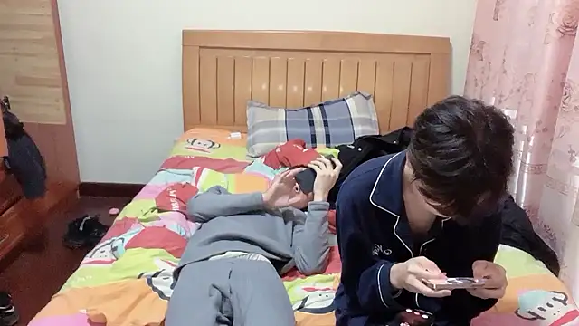 junnan001 online show from January 13, 2026, 2:33 pm