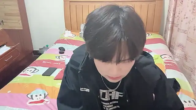 junnan001 online show from February 25, 2026, 10:58 am