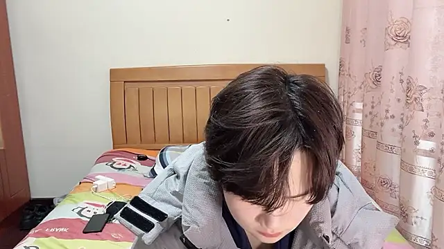 junnan001 online show from March 13, 2026, 2:12 pm