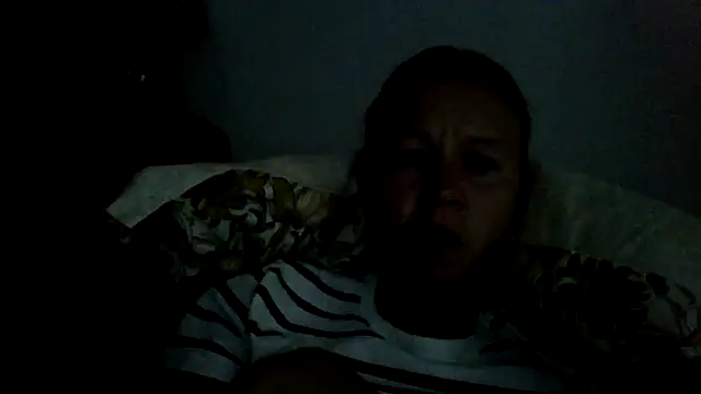jennyblondeuk online show from July 14, 2026, 8:03 pm