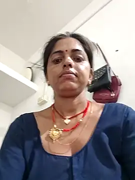 Mahima rani34 online show from June 20, 2026, 10:34 pm