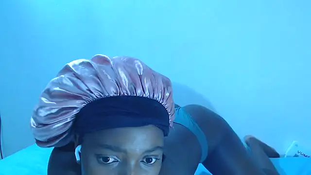 ShyNaughtyBabe online show from April 13, 2026, 9:26 am